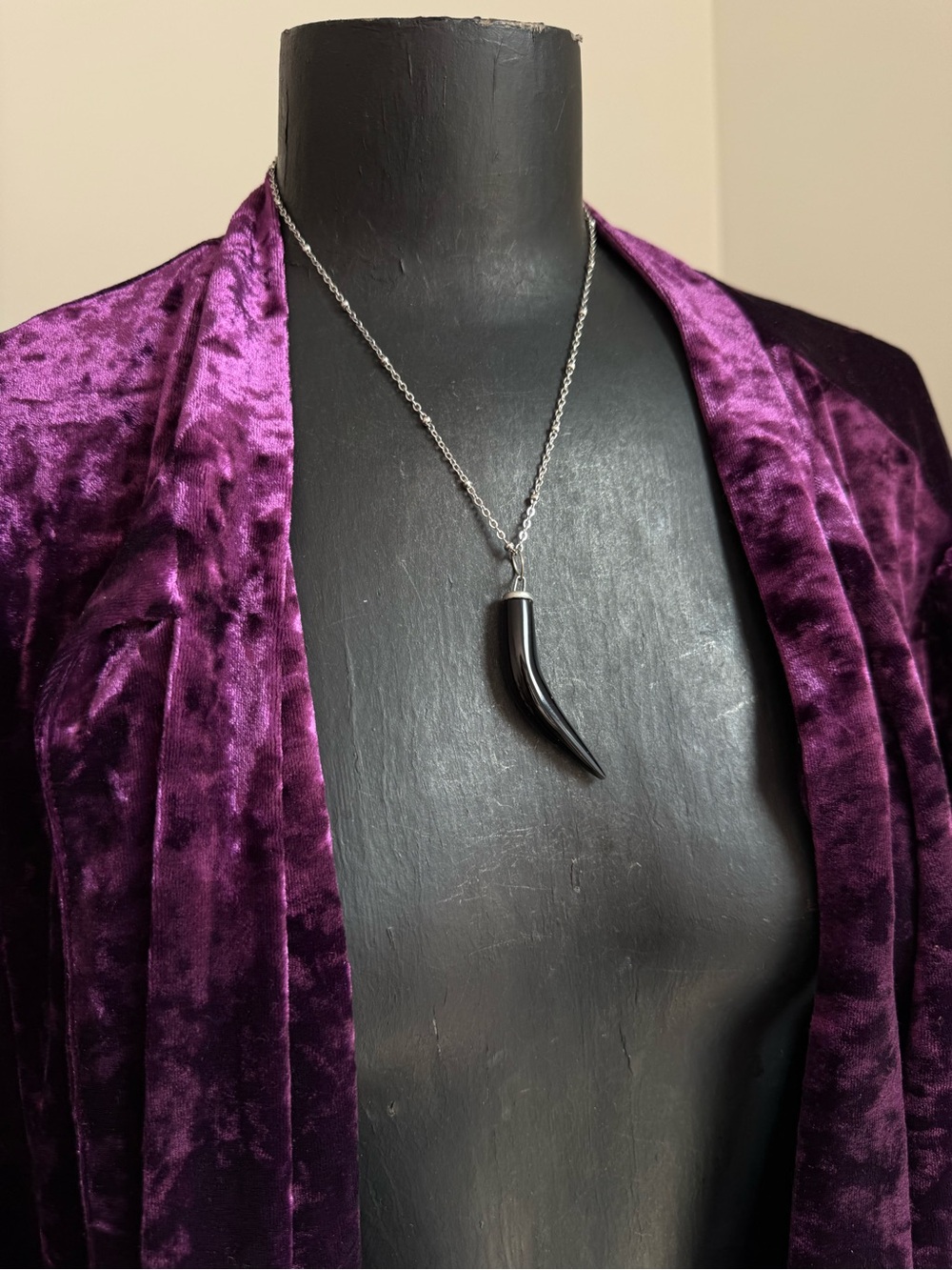 Black obsidian Horn Pendant Necklace protection jewelry witchy southern gothic - Picture 6 of 6